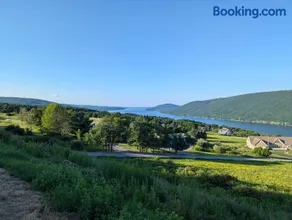 Minutes to Bristol Mountain, Wineries, Canandaigua - Image 4