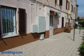 Cambre Apartments - Image 1