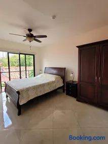 Casa Enayati - En-Suite Private Rooms - Image 3