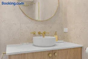 Golden Forrest Getaway - Image 4
