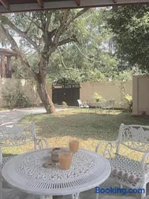 Mango Tree House - Image 5