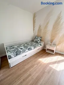 La petite M - Image 2