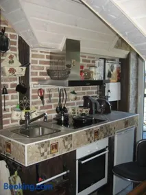 MaaRitza Holiday Cottage - Image 2