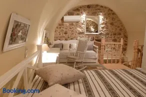 To Petradi - Image 3