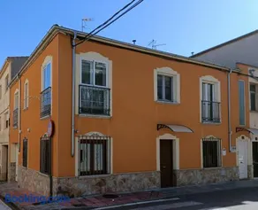 VuT Casa Fabe12 - Image 1