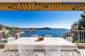 Villefranche Sur Mer:Appartement-villa, Vue mer, jardin, parking. - Image 1