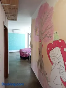 Pink Fairy Paradise Penthouse, 10mins from the beach - Image 4