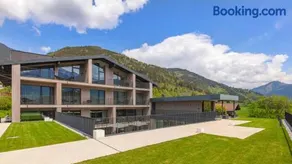 Emma Deluxe Aparthotel, Aircondition, ganzjährig beheizter Außenpool & Skibus direkt vor der Tür - Image 4