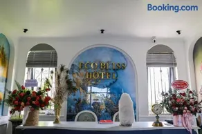 Eco Bliss Hotel - Image 1