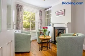 Walsingham House Winchester - Image 4