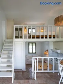Aeolus pool apts - Image 3