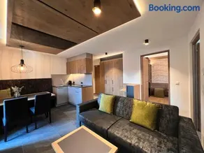 Adlhof Apartments - Image 1