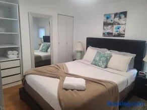 2 Bedrooms free parking South of Boston Quincy - Park view - Image 3