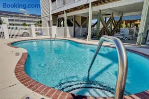 Surf City Beach Motel Sea Breeze Getaway - Image 4