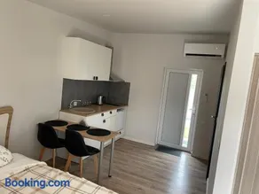 Svečių namai - Image 1