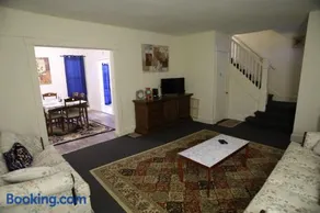 3 bedroom one bathroom townhouse - 20B Elm street Charlton Heights WV 25040 - Image 3