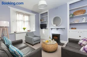 Rowena Cottage - Image 2