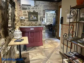 Hotel 19 - Image 3
