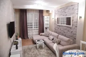 Lux Apartment Rose - Image 2