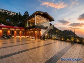 The Moksh DA Hotel A Premium Property Near Jaypee Hotel - Image 3