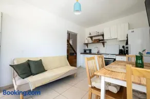 Eleon Luxury Villa - Image 2