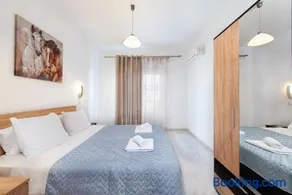 Dolce Casa Suite1 - Image 2