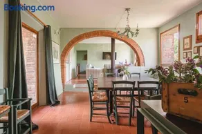 Podere Mencoini, stylish villa with private pool and olive garden - Image 1