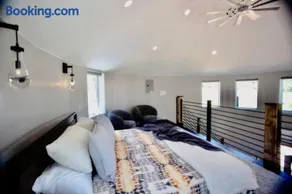The Silo Loft at Goose Lake Lane - Image 1
