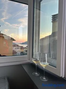 Souvenir Guest House Lerici - Image 1