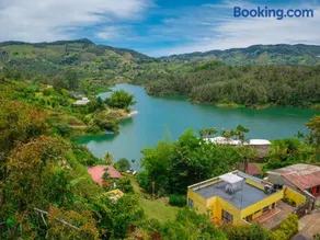 Hermosa casa de campo en GUATAPÉ - Image 4