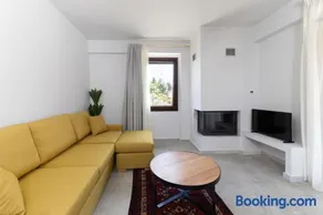 Malathro Olympus Guest House - Image 3