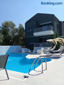 Alivka Apartments - Image 1