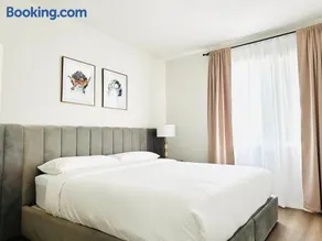 The Hideaway in MDR, FREE Parking, Heated Pool - Image 3