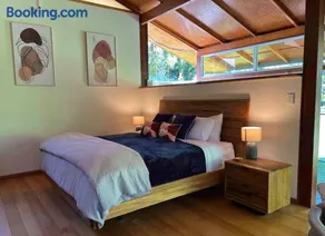 Luxurious rainforest lodge in FNQ - Image 4
