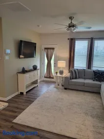 Coastal Retreat with Resort Pools and Shuttle to Beach - Image 2