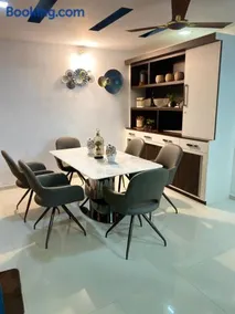 AL-MANAL 203 Grand luxe 3BHK Suite - Image 1