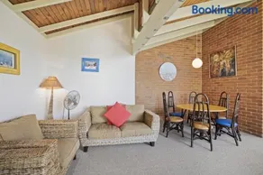 9 6 Noosa Drive Noosa Heads - Image 3