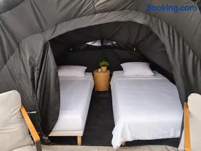Tente au fond du jardin - accès Jacuzzi et sauna - Image 2