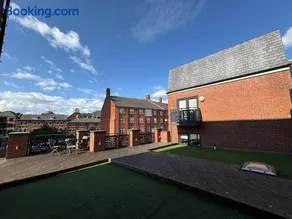 Academy Apartments By Elegance Stays - Image 5