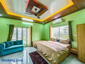 Sukoon Villa 2 - 4BR near Jolly Grant Airport by Homeyhuts - Image 2
