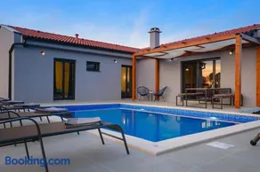 Villa Balun in Orihi - 3 bedrooms - pool - garden - sauna - Image 5