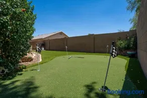 Arizona Desert Oasis w Heated Pool - Image 2