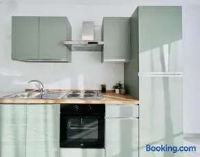 SUNSHINE SUITS - BRAND NEW APARTMENTS - Image 4