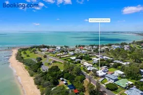 Esplanade Ease - Absolute Beachfront in Hervey Bay - Image 4
