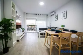 Apartamento con balcón cerca María Zambrano - Image 2