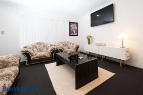 Westport Premium Stay - Image 2