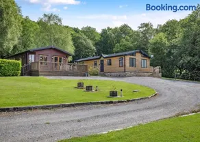 Charlesworth Lodges - Image 2