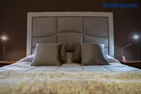 Le Cento Sculture Apartment - Image 4