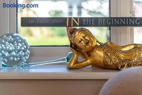 Luxurious, Fabulous, Fun, Contemporary Suite in Retreat Centre - Image 2