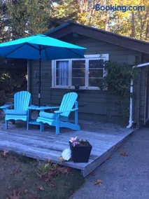 Saratoga beach cabin with hot tub - Image 2